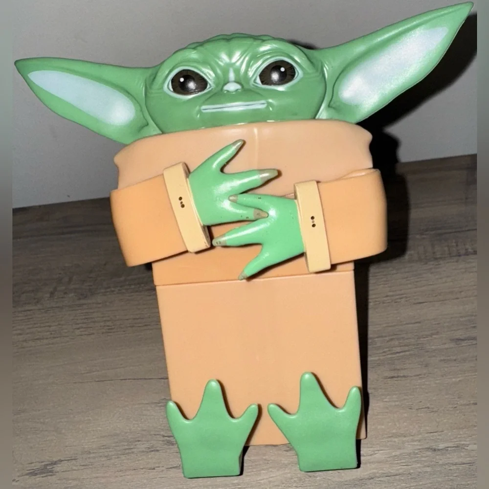Star Wars Mandalorian The Child Baby Yoda Phone Holder & Stand Phone Accessory